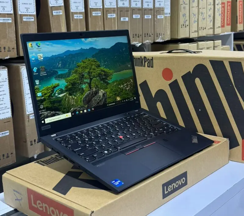 Lenovo ThinkPad P14s Gen 2 Laptop thumbnail 3